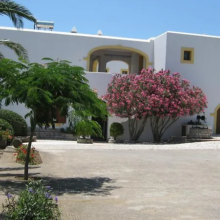 Daire Cerigo House *